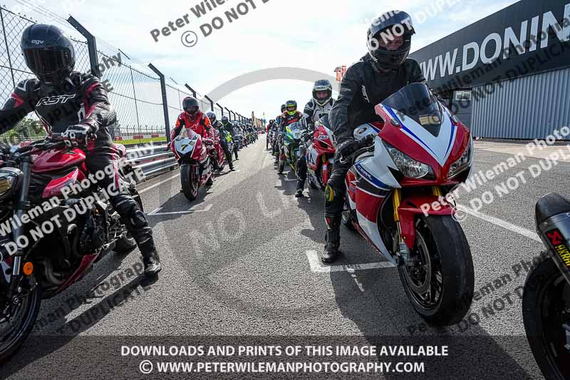 donington no limits trackday;donington park photographs;donington trackday photographs;no limits trackdays;peter wileman photography;trackday digital images;trackday photos